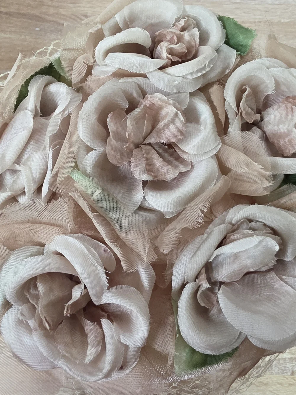 Vintage Women's Union Made Beige Floral Pillbox Fascinator Hat Mid 20th Century